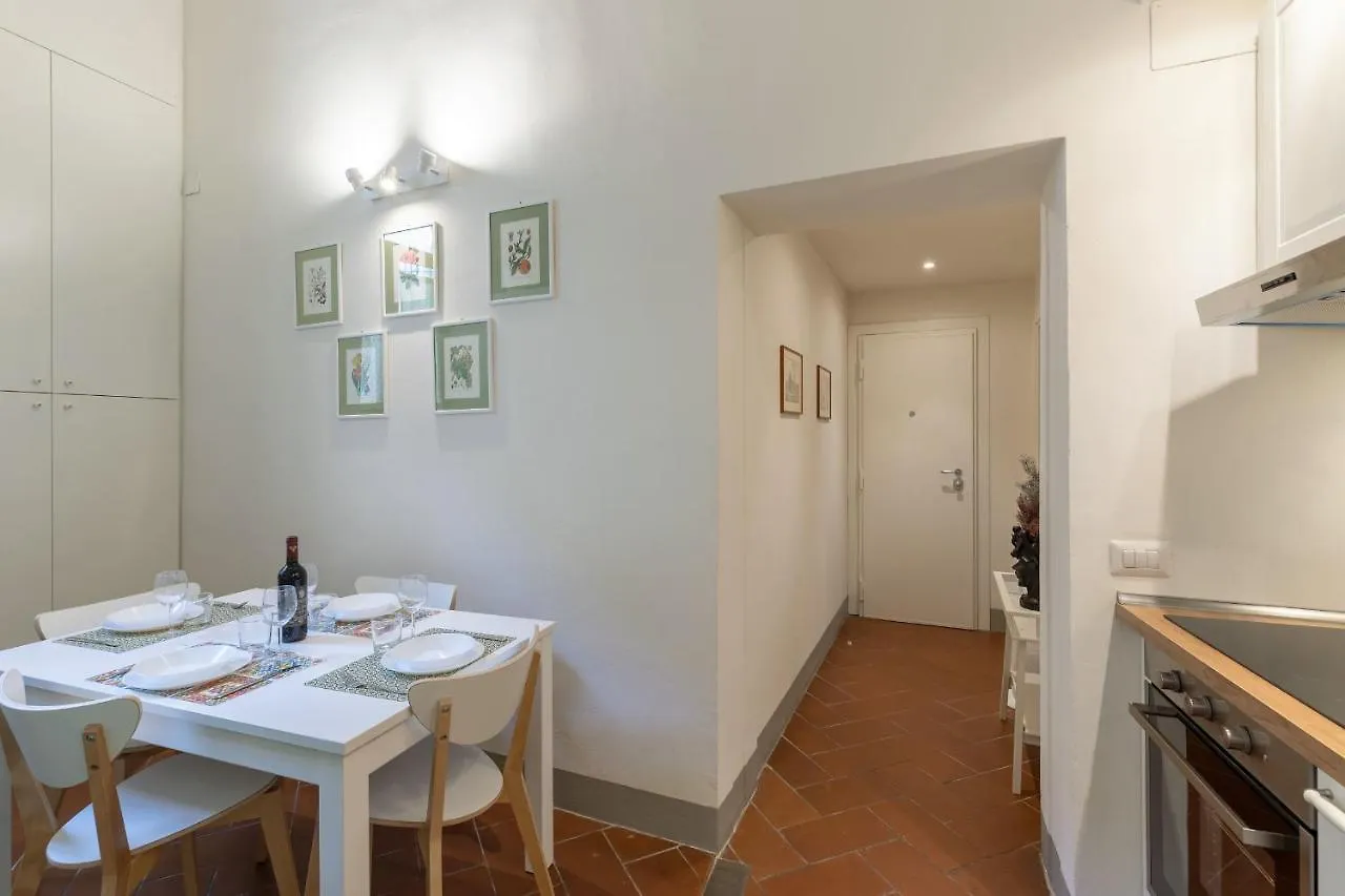 Apartment Pitti Suite-Hosted By Sweetstay Florence Italy